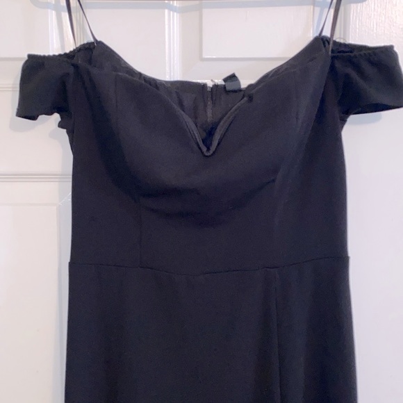 OFF THE SHOULDER WINDSOR DRESS - Picture 7 of 12